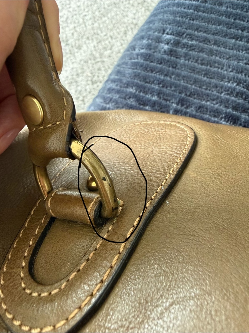 Banana Republic Classic Brown Leather Satchel Handbag - Picture 4 of 16